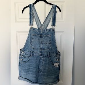 Free People Ziggy Shortalls. New with tags. Great condition.